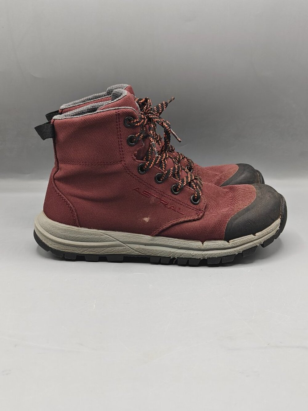 Astral Waterproof Hiking Boots Women’s Sz 6 Burgundy Canvas pisgah Ws Pre-Owned